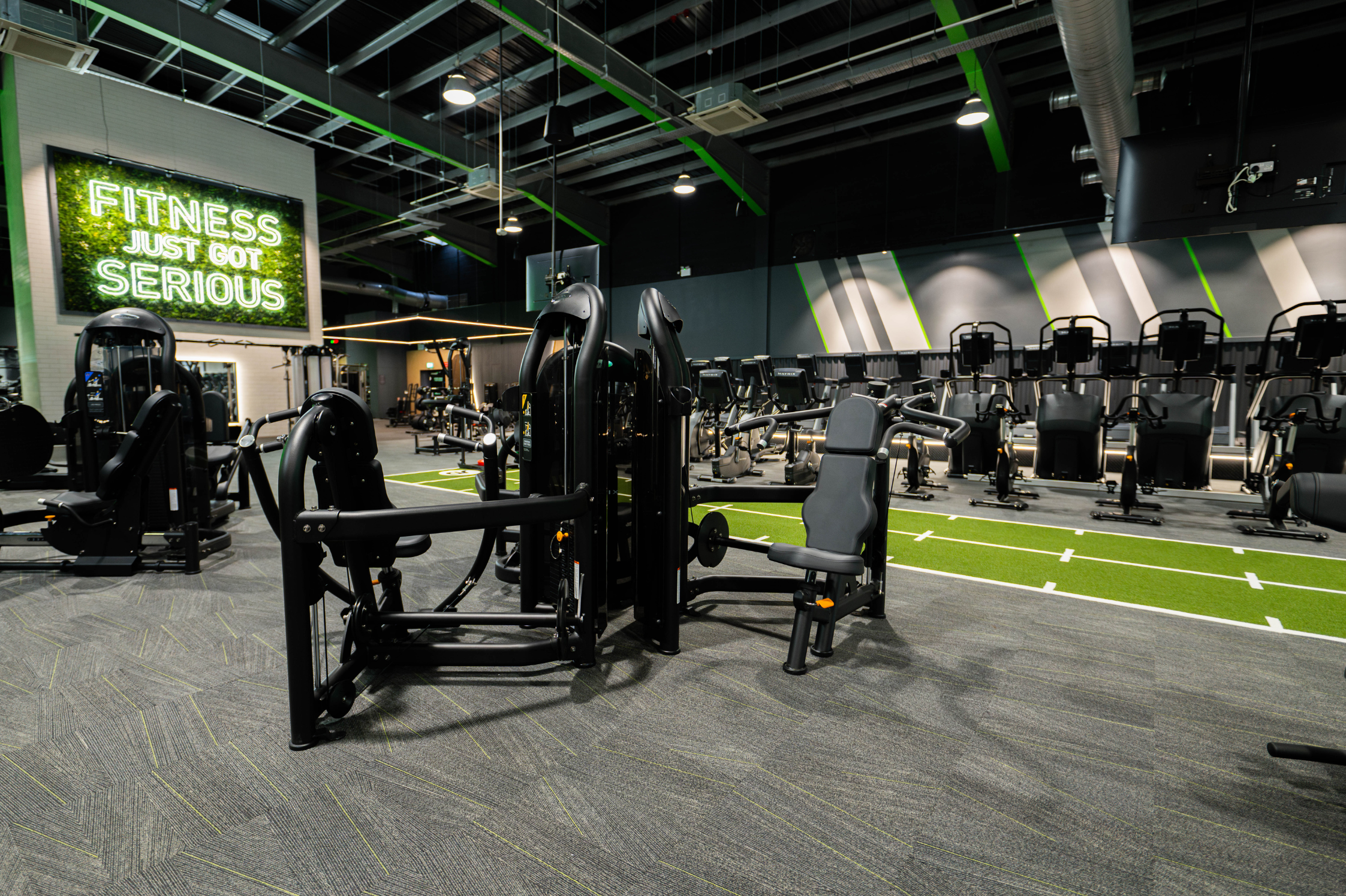 JD Gyms Wigan resistance machines